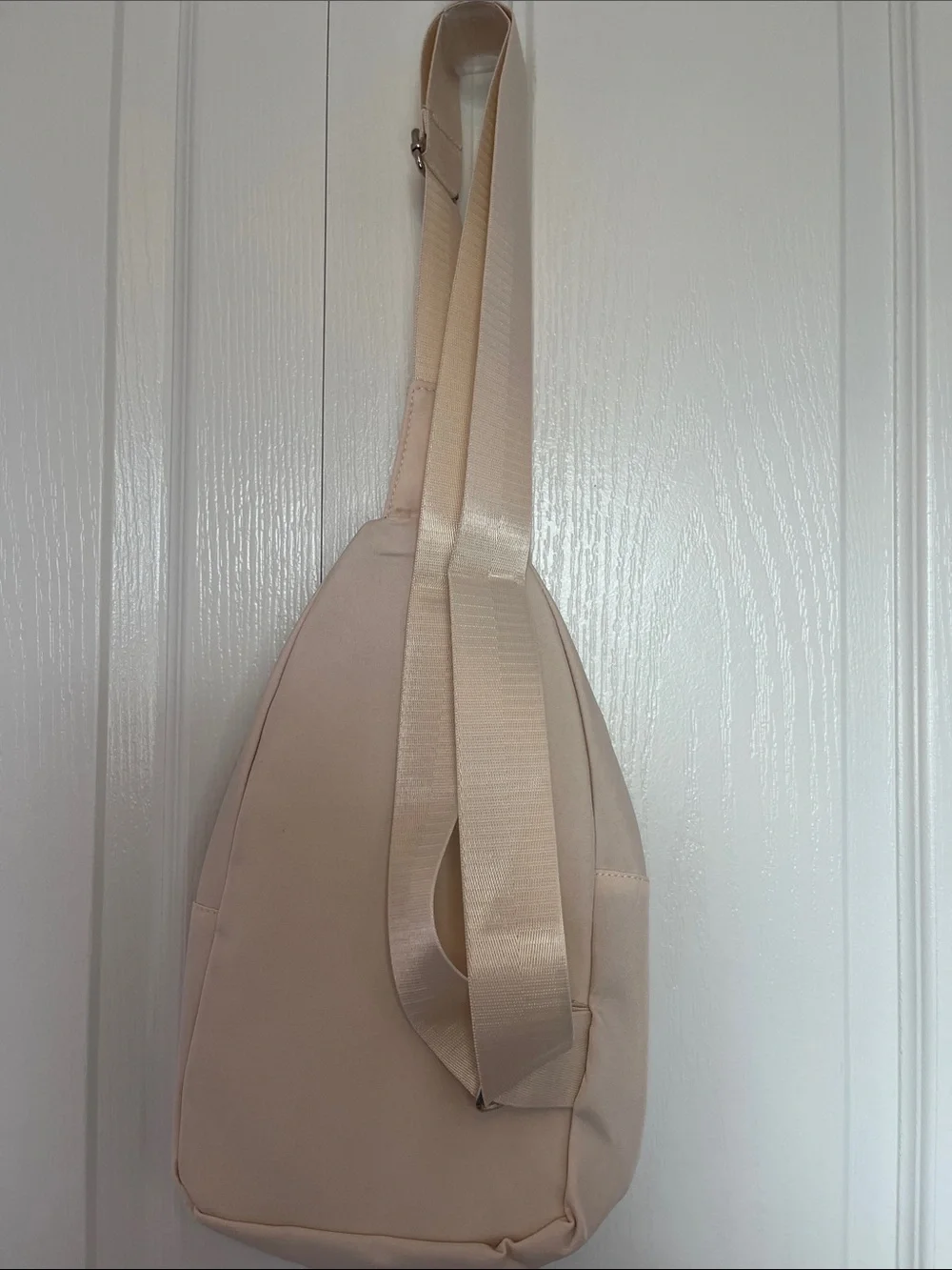 Aisijimo Quilted Crossbody Sling Bag